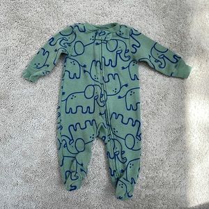 NWOT 3M Elephant Footie